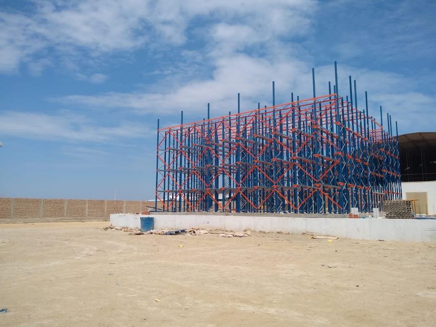 Friomar: Suministro y Montaje de estructura Drive in Autoportante, Camara 1 de 650 posiciones